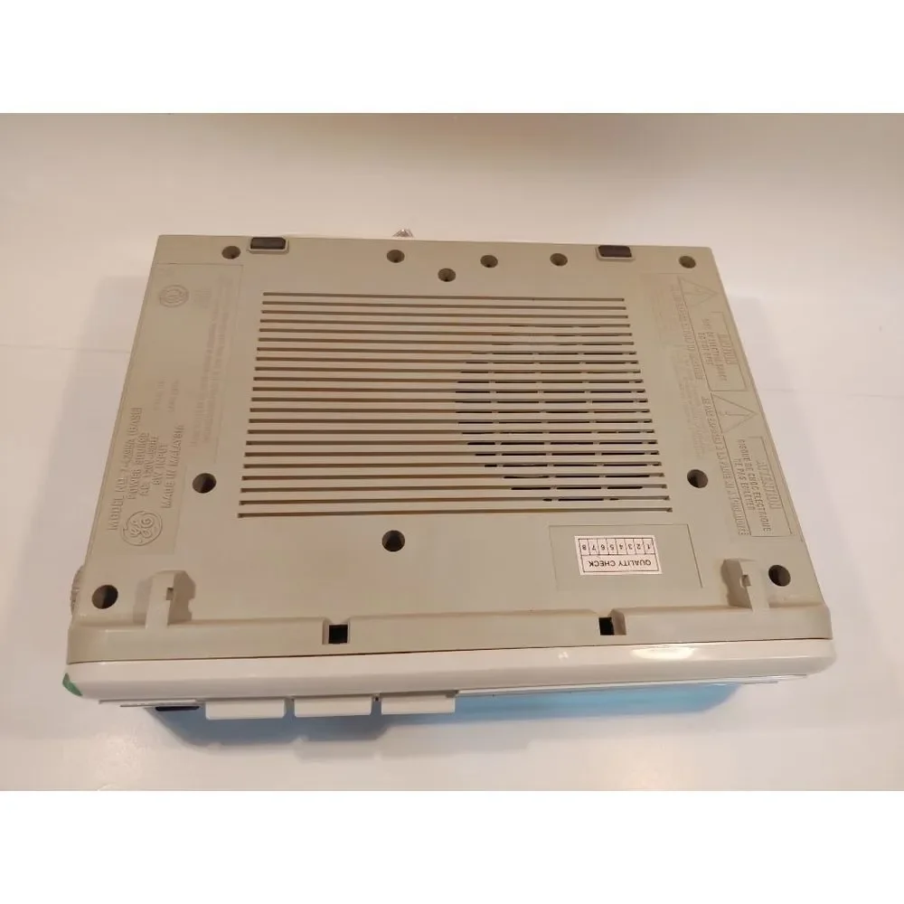 General Electric Space Maker Clock Radio7-4295A‎